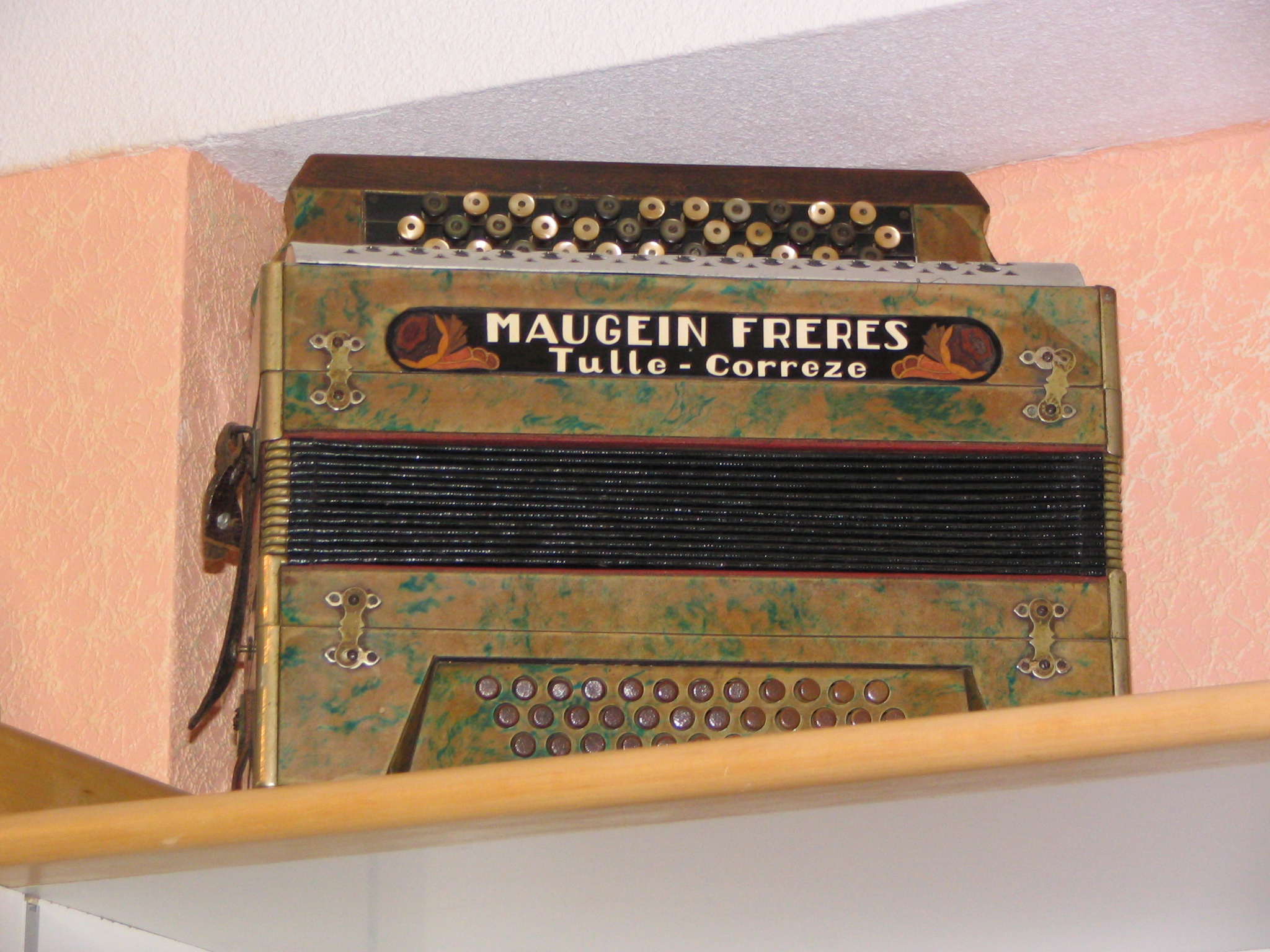 Maugein Accordion